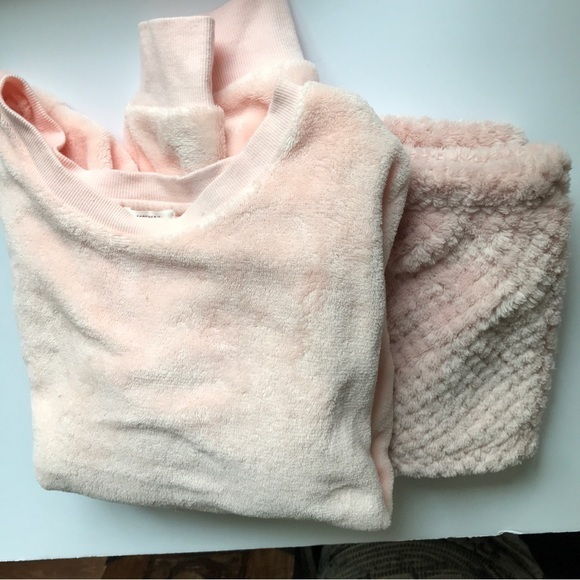 $13 if bundled Forever21 Teddybear CloudSoft Pyjama Set Pink - Picture 4 of 7